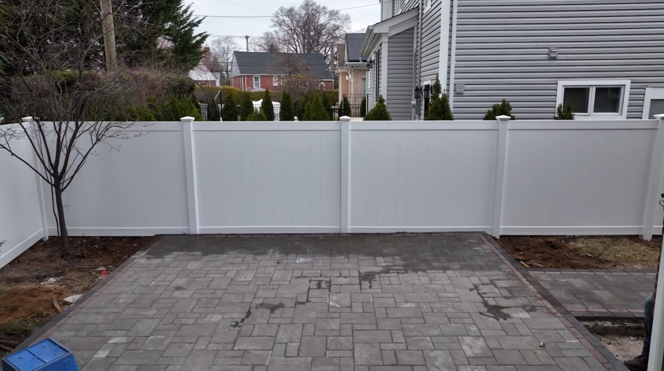 Privacy fence installation in Lynn, MA